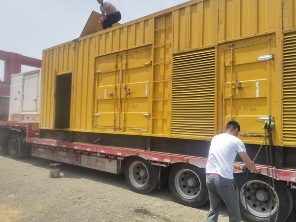 合浦除了负载情况和发动机维护，还有哪些因素会影响 200kw 柴油发电机的油耗？